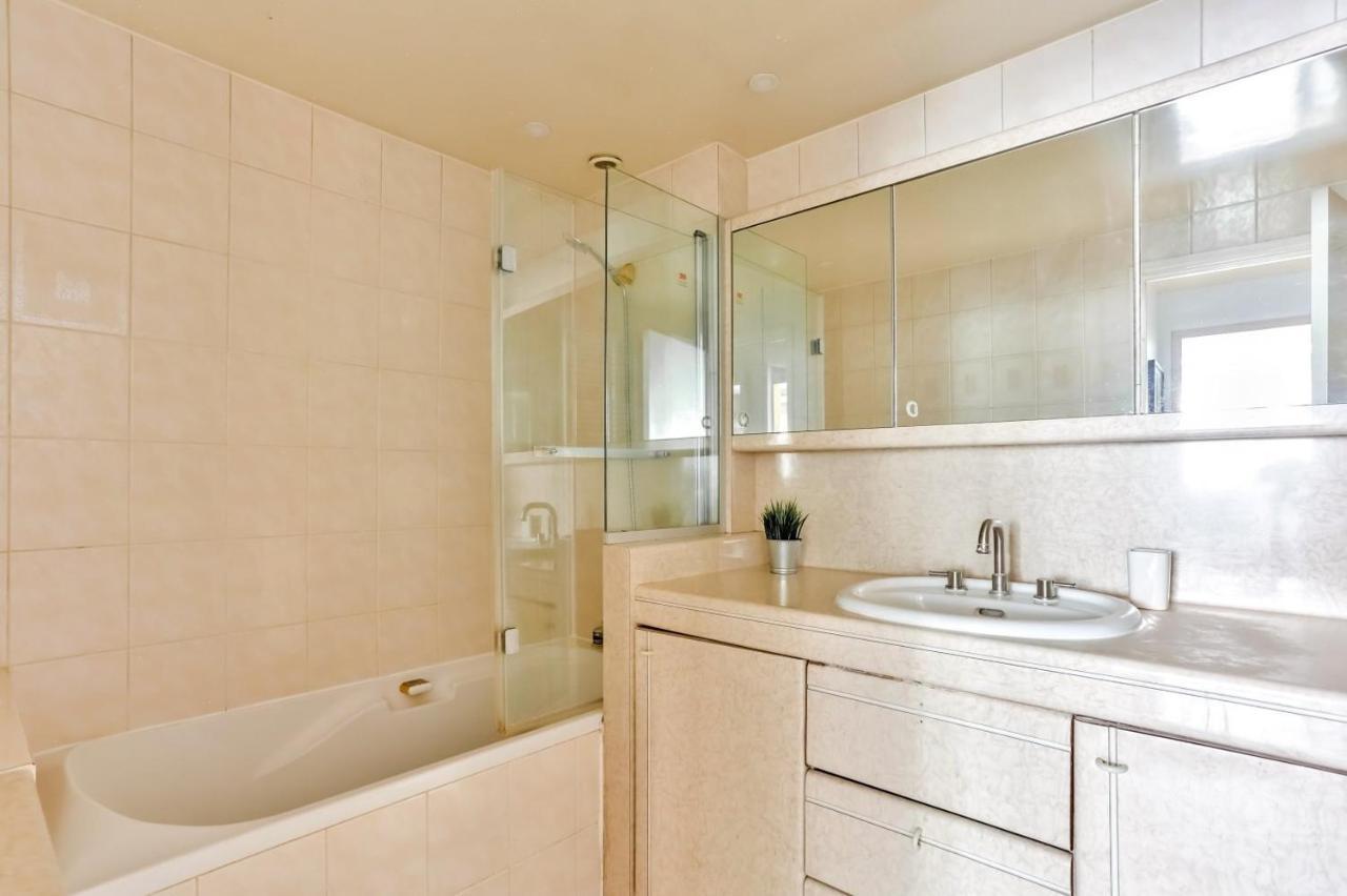 Appartement Quartier Arc De Triomphe Free Netflix Paris Ngoại thất bức ảnh